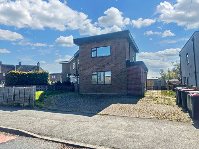 4 Bedroom Semi Detached House For Sale In East Avenue, Donnington, Telford, Shropshire, TF2