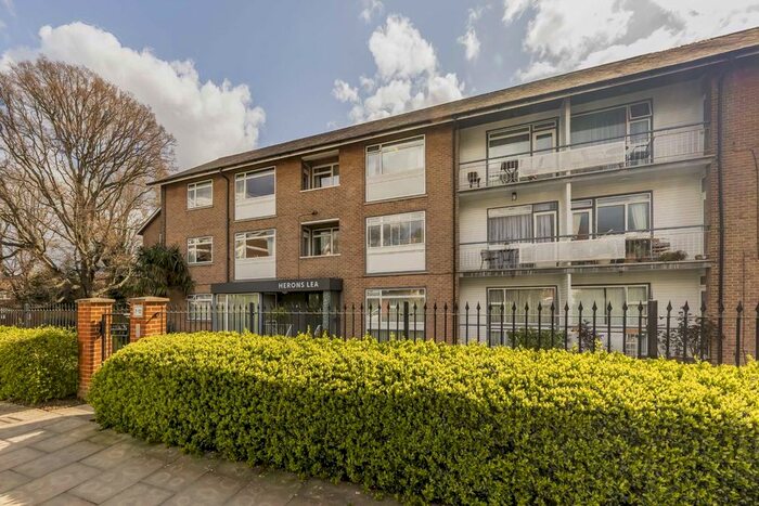 2 Bedroom Flat To Rent In Herons Lea, Sheldon Avenue, London, N6
