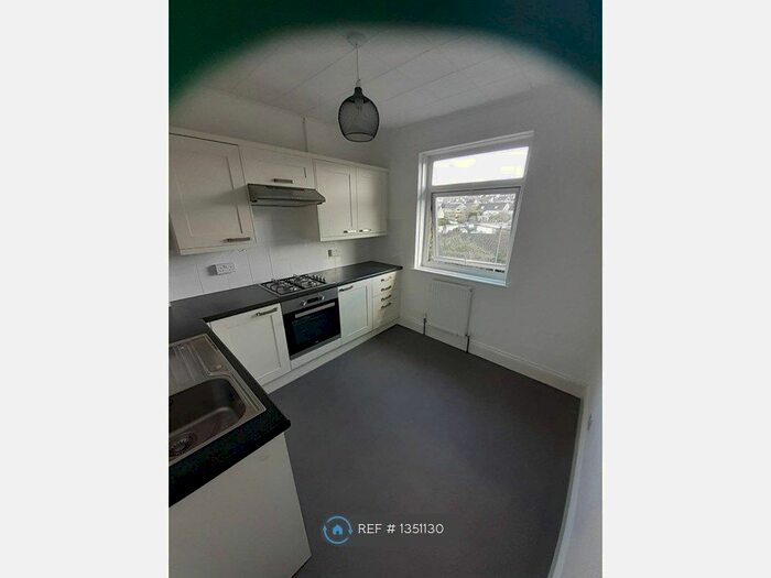 1 Bedroom Flat To Rent In Radford Park Road, Plymouth, PL9