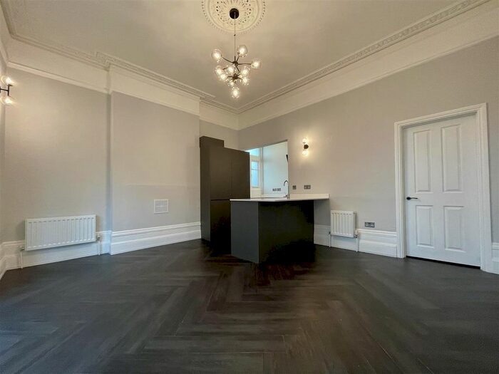 1 Bedroom Flat To Rent In Milman Road, Reading RG2