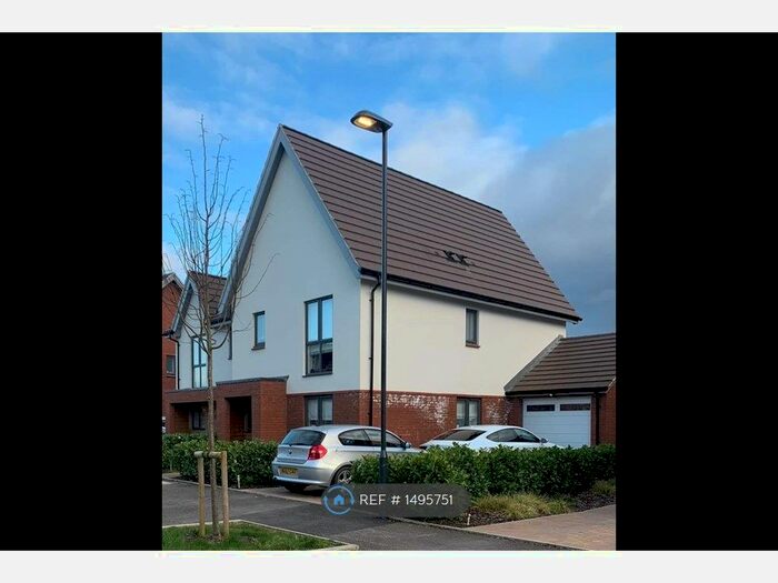 3 Bedroom Semi-Detached House To Rent In John Ruskin Road, Tadpole Garden Village, Swindon, SN25