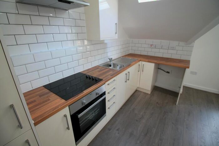 1 Bedroom Apartment To Rent In Connaught Road, Roath, Cardiff, CF24