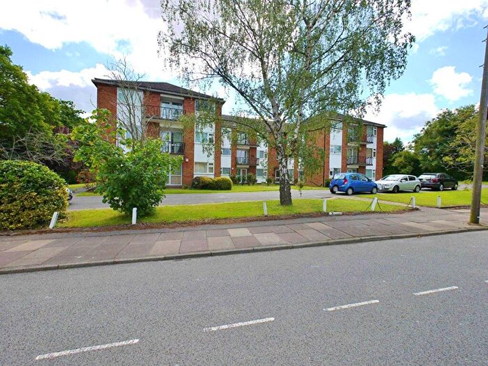 2 Bedroom Flat For Sale In Sandy Lodge Way, Northwood, HA6