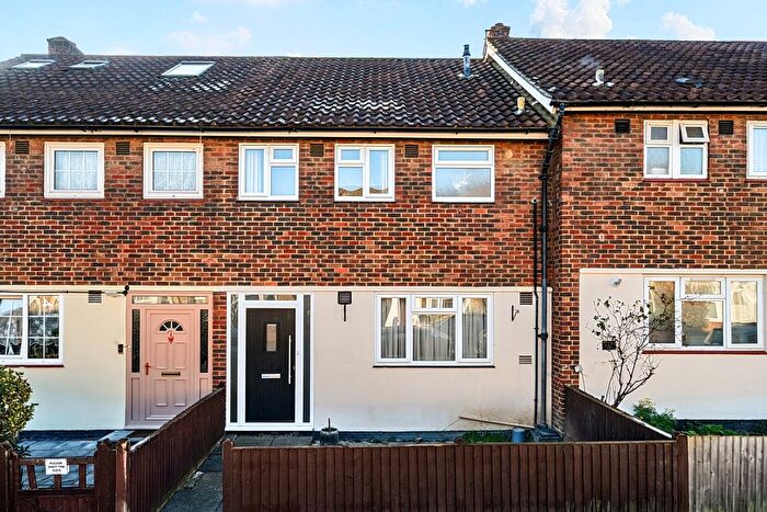 3 Bedroom Terraced House For Sale In Comerford Road, London, SE4