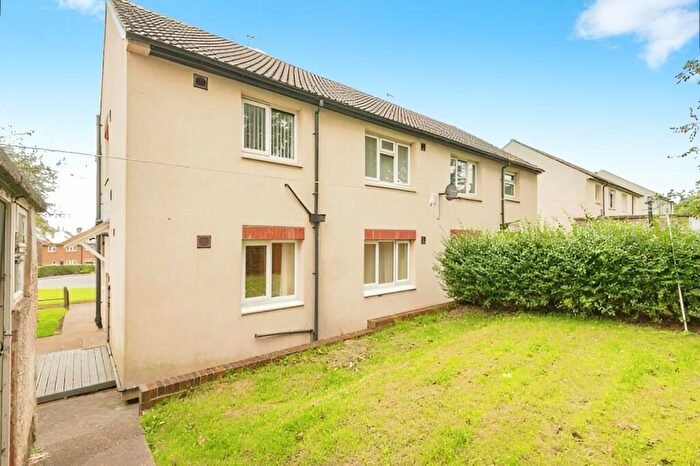 1 Bedroom Apartment To Rent In Henley Croft, Huddersfield, West Yorkshire, HD5