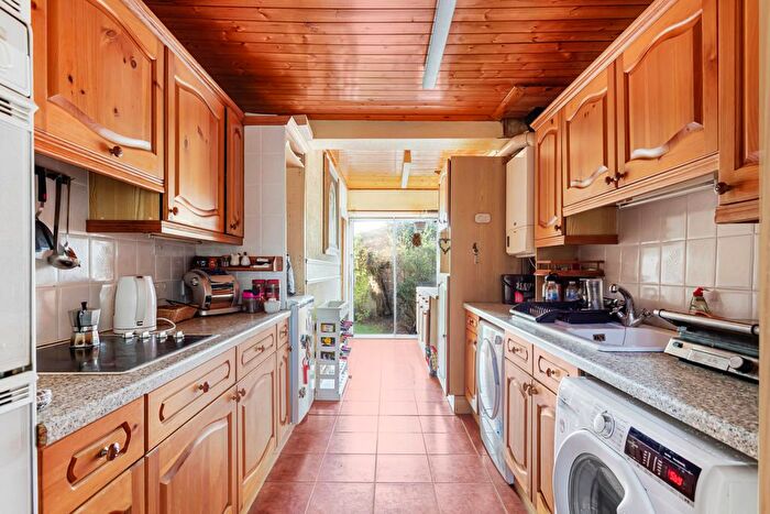 3 Bedroom Terraced House For Sale In Hall Farm Drive, Twickenham, TW2