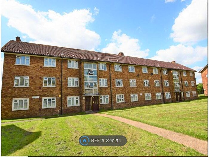2 Bedroom Flat To Rent In Longhayes Court, Romford, RM6