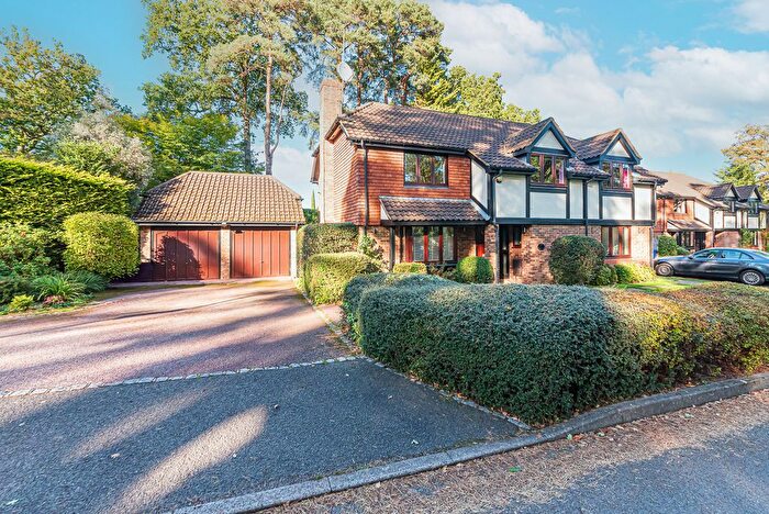 5 Bedroom Detached House For Sale In The Burlings, Ascot, Berkshire, SL5