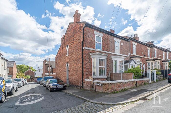 2 Bedroom End Of Terrace House For Sale In Heather Brow, Claughton, CH43