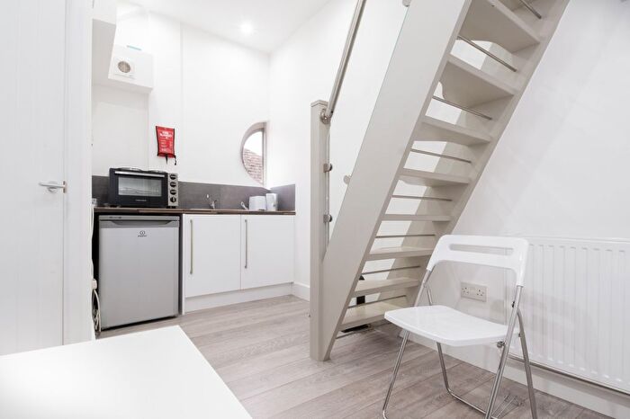 1 Bedroom Flat To Rent In South Street, Reading, Berkshire, RG1