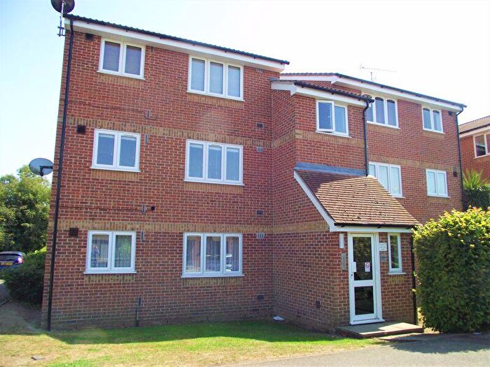 Studio To Rent In Leecon Way, Rochford, SS4