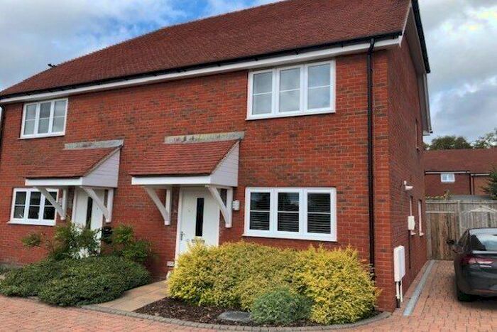 2 Bedroom Semi-Detached House To Rent In Oakwood Way, Wadhurst, TN5