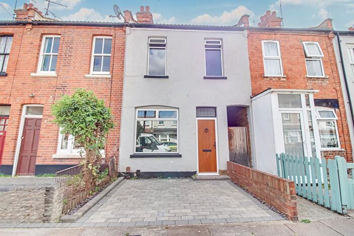 3 Bedroom Terraced House For Sale In Station Avenue, Southend-On-Sea, SS2