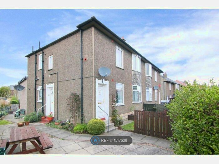 3 Bedroom Flat To Rent In Colinton Mains Terrace, Edinburgh, EH13