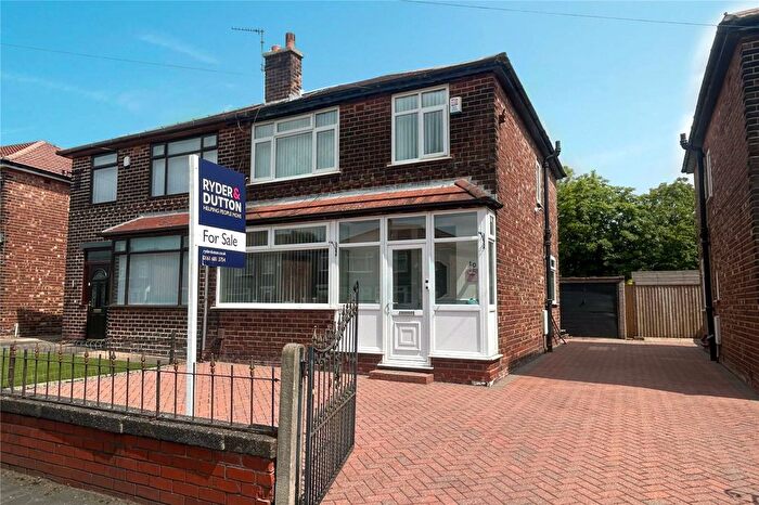 3 Bedroom Semi-Detached House For Sale In Walmersley Road, Manchester, Greater Manchester, M40