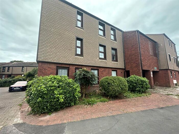 1 Bedroom Apartment To Rent In Commercial Road, Exeter, Devon, EX2
