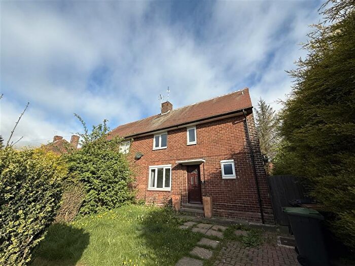 3 Bedroom Semi-Detached House To Rent In Chewton Street, Eastwood, NG16