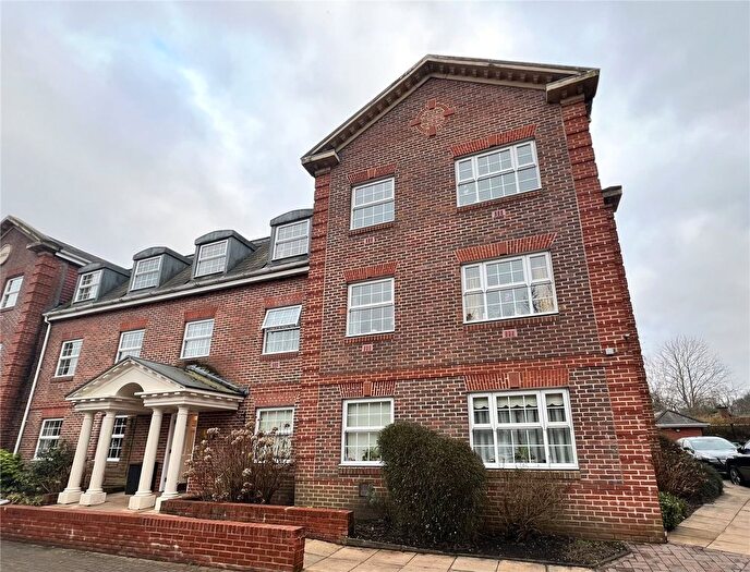 1 Bedroom Flat To Rent In London Road, Camberley, Surrey, GU15