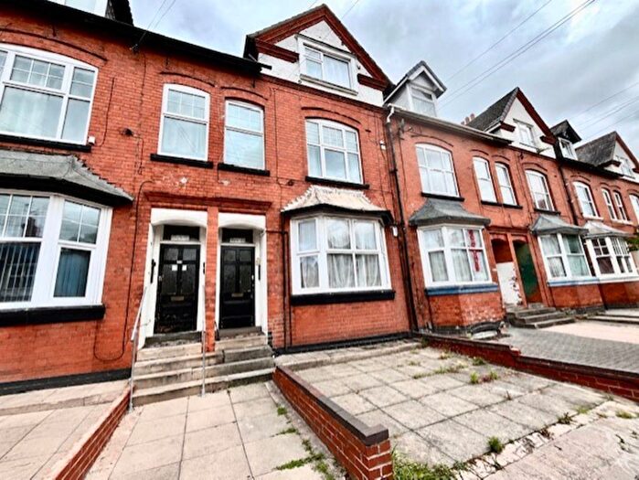 1 Bedroom Flat To Rent In Glenfield Road, Leicester, LE3