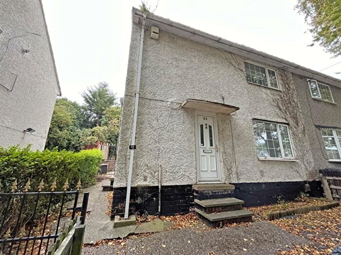 3 Bedroom Semi-Detached House To Rent In Phoenix Avenue, Gedling, Nottingham, NG4