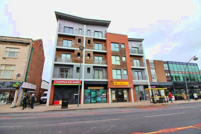 3 Bedroom Flat To Rent In Houghton Street, , Southport, PR9