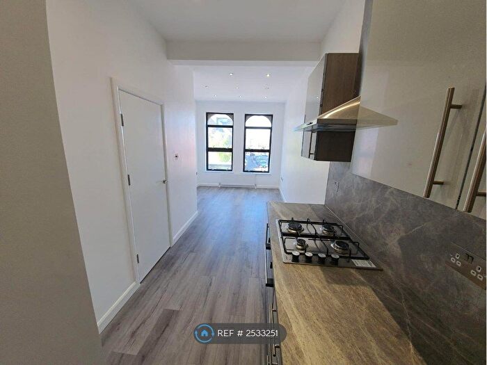 1 Bedroom Flat To Rent In Lea Bridge Road, London, E10