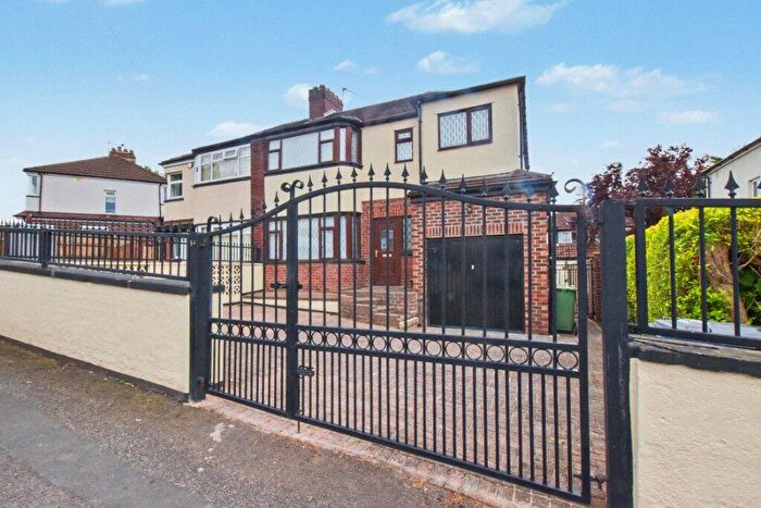 3 Bedroom Semi-Detached House For Sale In Kellett Road, Leeds, West Yorkshire, LS12