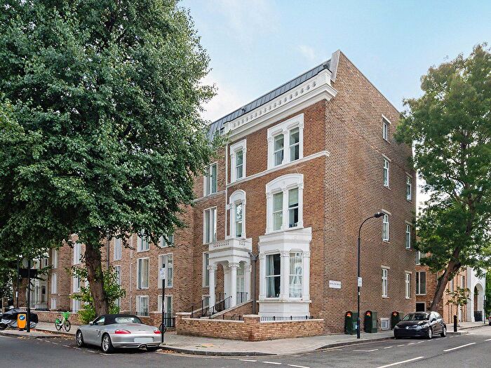 2 Bedroom Flat For Sale In Sinclair Road, London, W14
