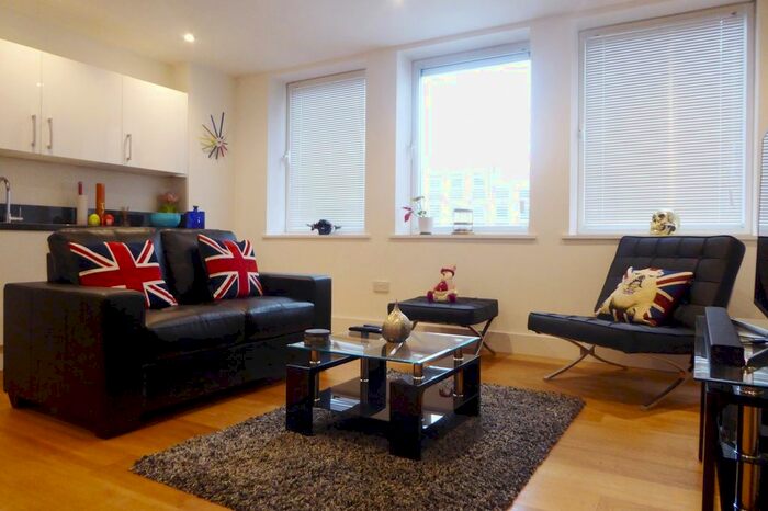 1 Bedroom Flat To Rent In Sussex House, The Forbury, Reading, RG1