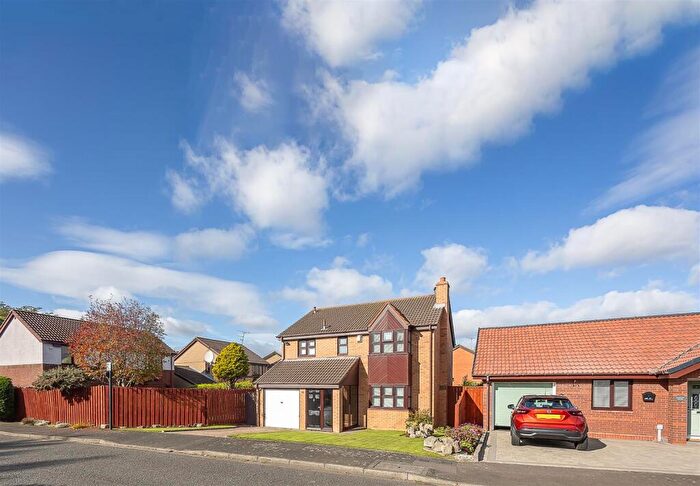 4 Bedroom Detached House For Sale In Daylesford Drive, South Gosforth, Newcastle Upon Tyne, NE3