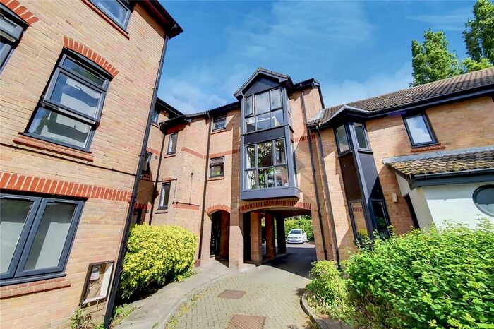 Studio To Rent In Sterling Place, London, W5