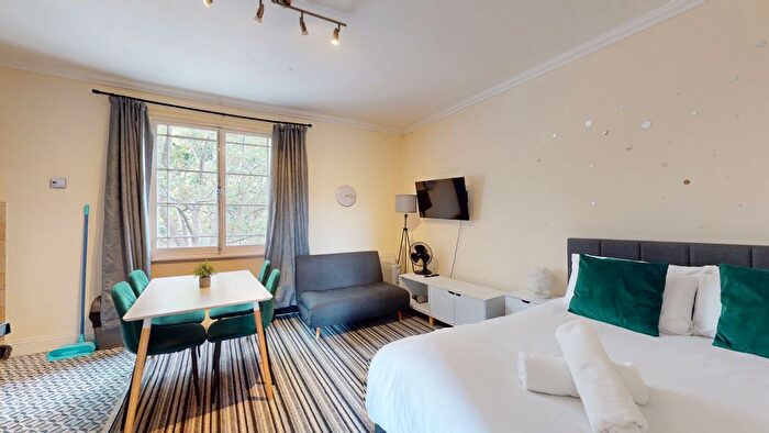 1 Bedroom Flat To Rent In Essex Road, London, N1