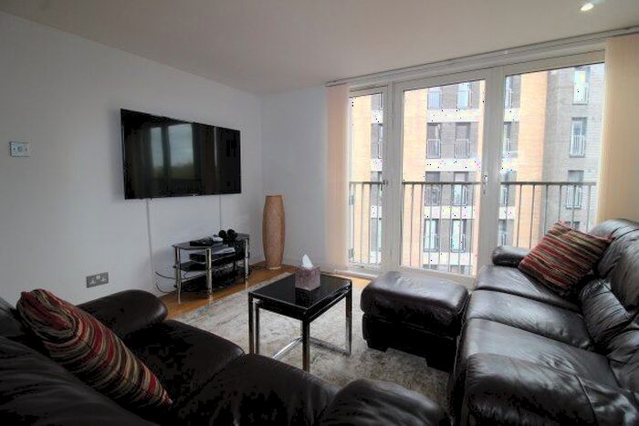 1 Bedroom Flat To Rent In Bell Street, Glasgow, G4