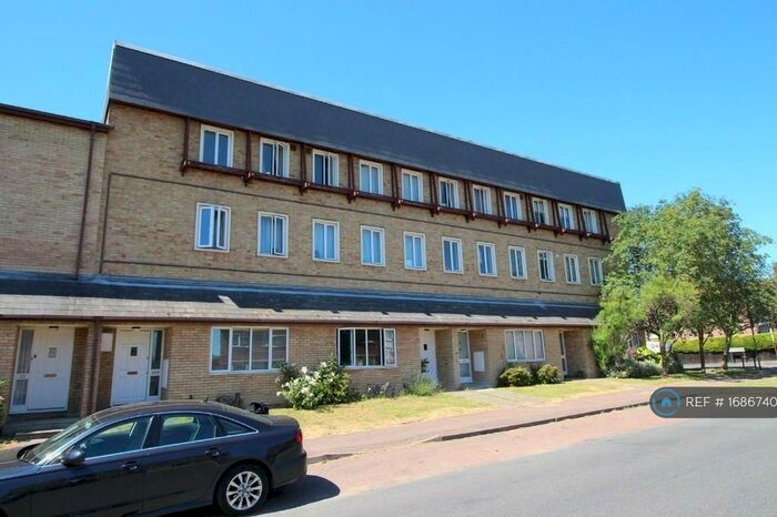 1 Bedroom Flat To Rent In Whitehill Road, Cambridge, CB5