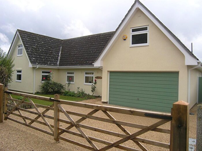 4 Bedroom Detached House To Rent In Kings Lane, Stisted, CM77