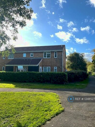 1 Bedroom Maisonette To Rent In Azelin Court, Swindon, SN3