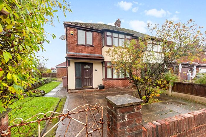 3 Bedroom Semi-Detached House For Sale In Neills Road, Bold, WA9
