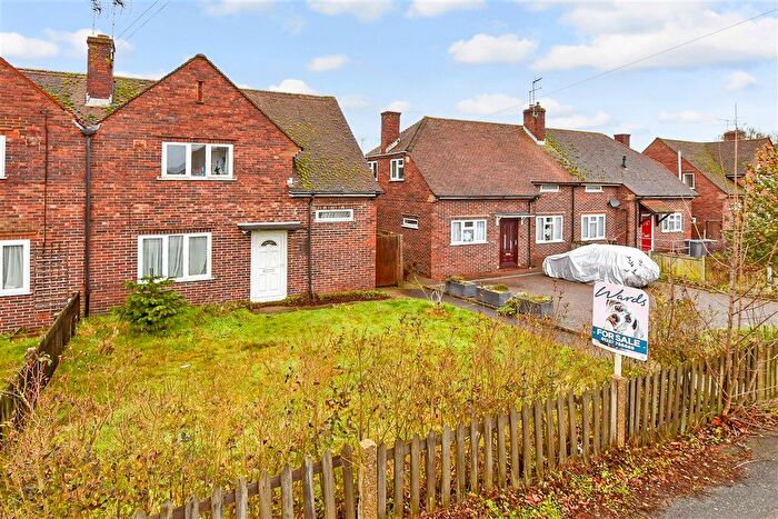 3 Bedroom Semi Detached House For Sale In Sturry Road, Canterbury, Kent, CT1