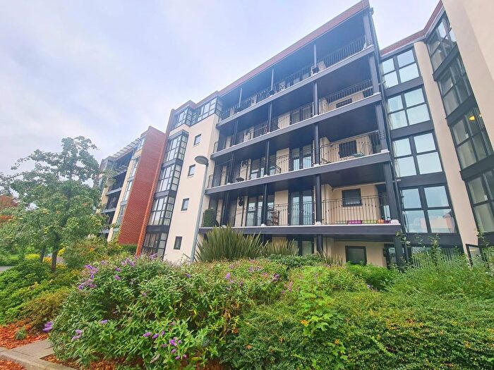 1 Bedroom Flat For Sale In Copper Place, Fallowfield, Greater Manchester, M14