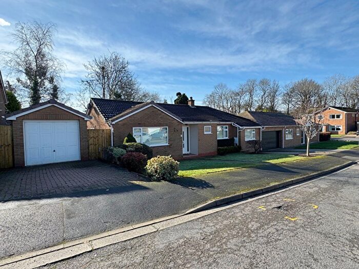 3 Bedroom Detached Bungalow For Sale In Elizabeth Way, Kenilworth, CV8