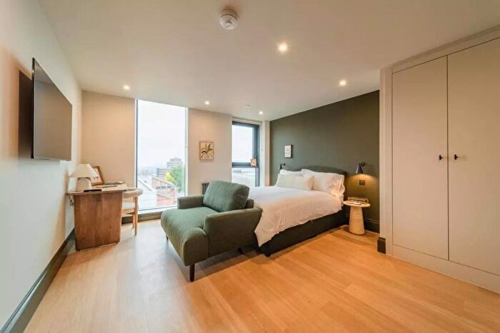 Studio To Rent In West Street, Sheffield, S1