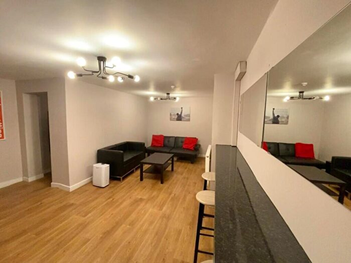 2 Bedroom House To Rent In Wellington Avenue, Liverpool, L15