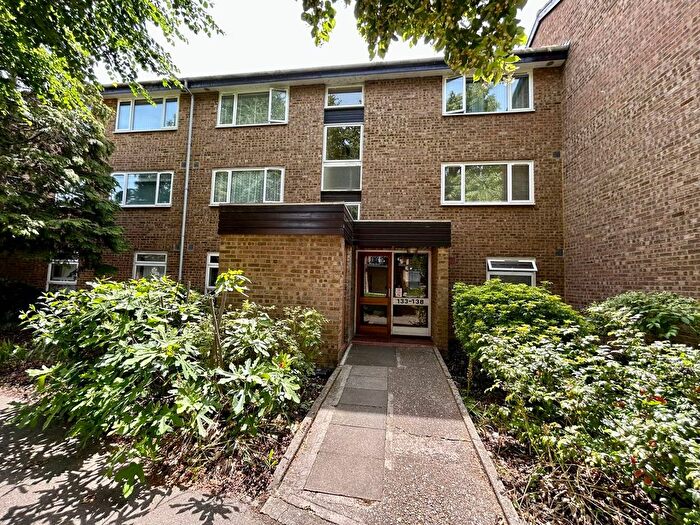 2 Bedroom Flat To Rent In Buckingham Avenue, Perivale, Greenford, UB6