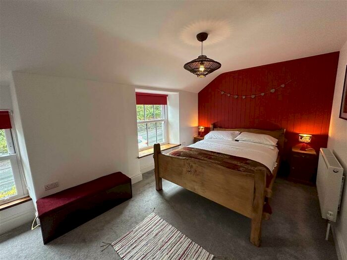 2 Bedroom Cottage For Sale In Castle Terrace, Dolwyddelan, LL25