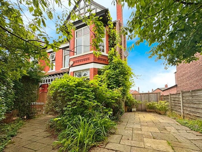 5 Bedroom Semi-Detached House To Rent In Atwood Road, Didsbury, Manchester, M20