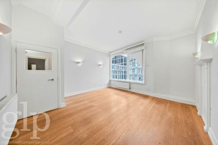 2 Bedroom Flat To Rent In Coventry Street, Soho, W1D