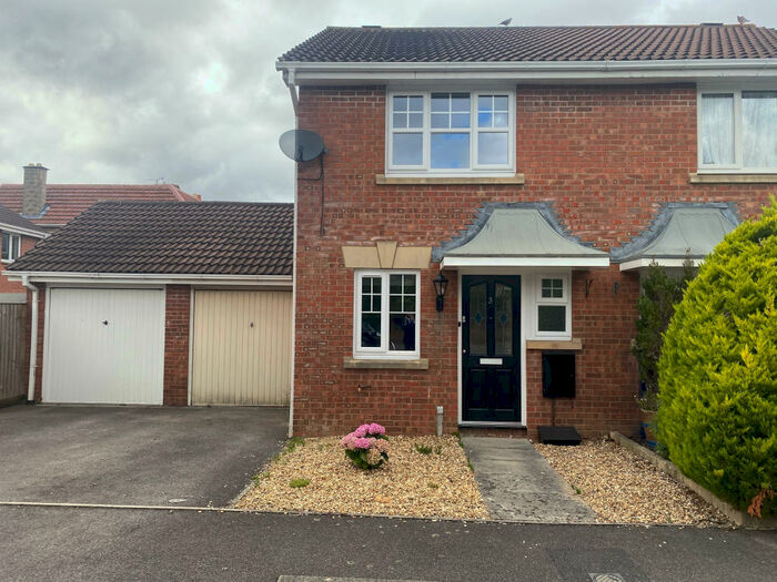 2 Bedroom House To Rent In Thomas Court, Calne, SN11