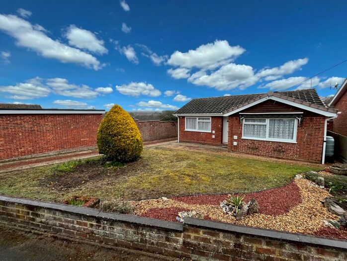 2 Bedroom Detached Bungalow To Rent In Kingfisher Drive, Brandon, IP27