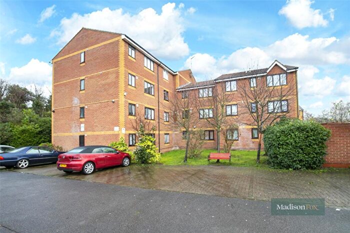 1 Bedroom Apartment For Sale In Jack Clow Road, Stratford, E15
