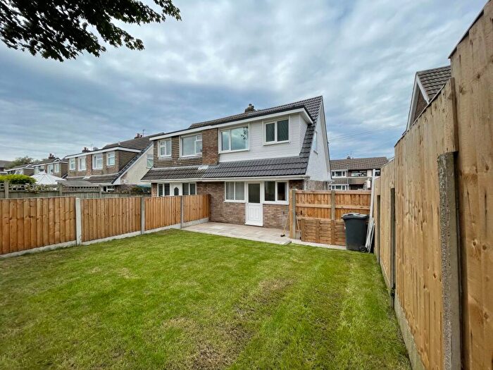 3 Bedroom Semi-Detached House For Sale In Colburne Close, Burscough, L40